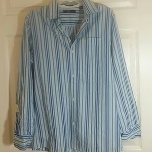 Penguin classic fit sz S button down shirt